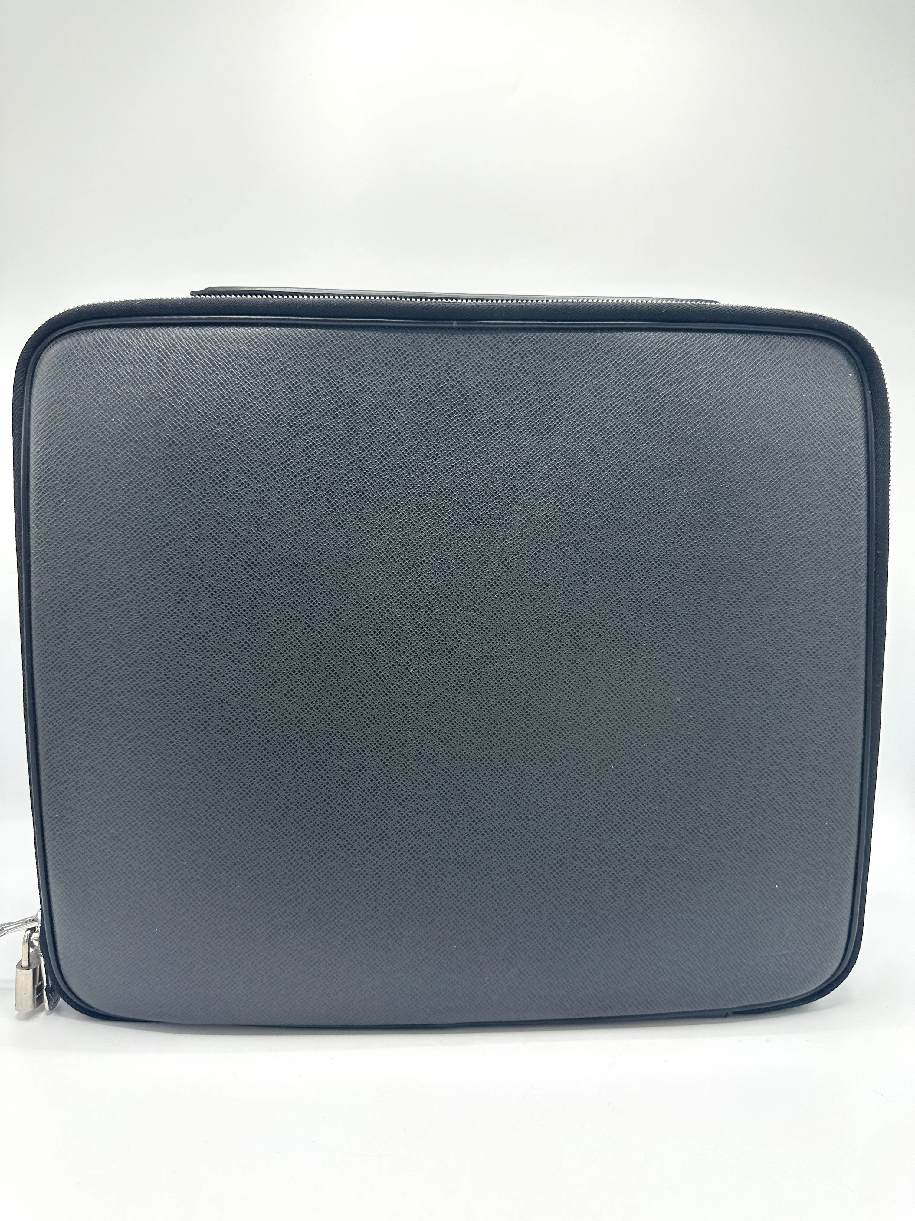 Black Taiga Business Bag
