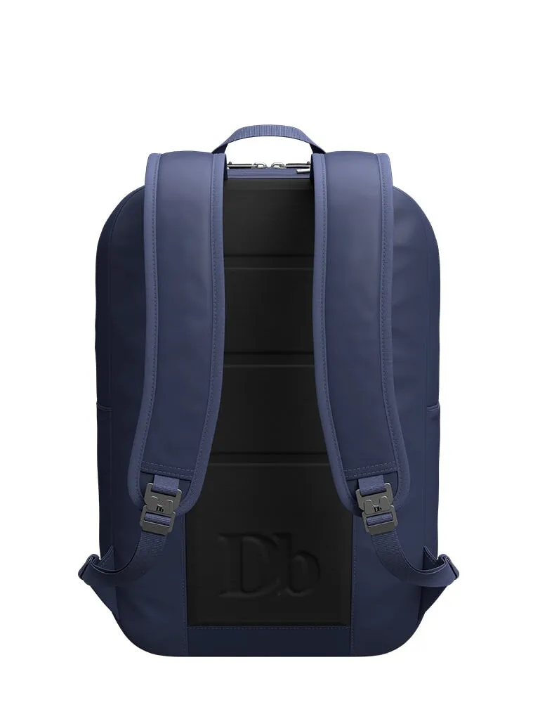 THE VÄRLDSVAN 17L BACKPACK BLUE HOUR