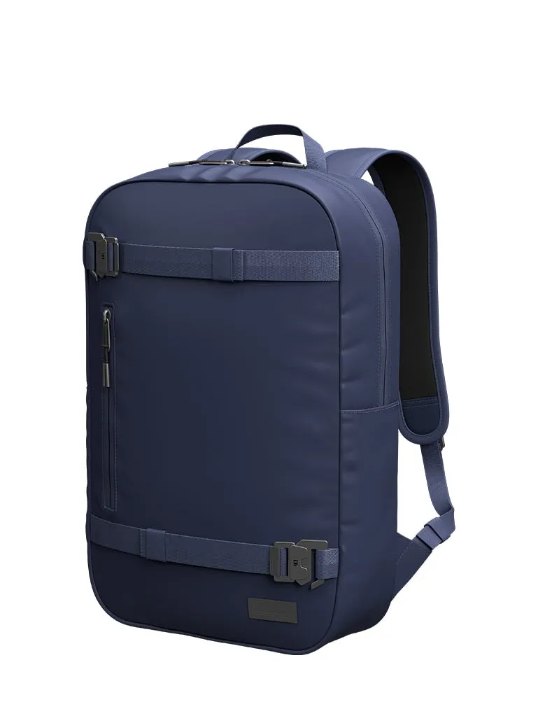 THE VÄRLDSVAN 17L BACKPACK BLUE HOUR