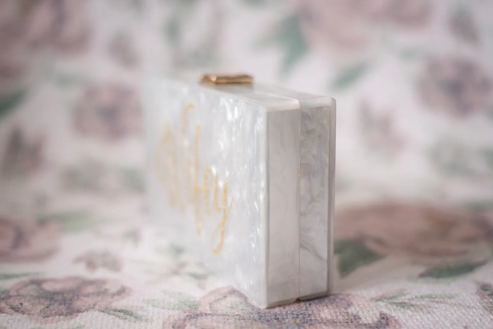 Wifey box clutch
